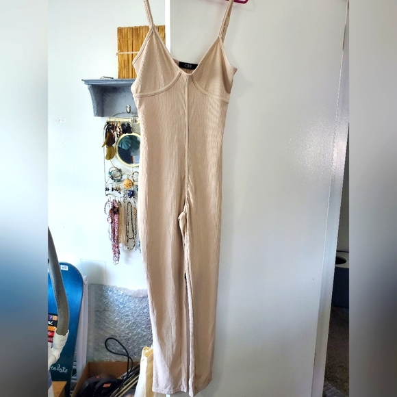 ‼️3 for $12‼️ CBR Jumpsuit - Picture 2 of 6
